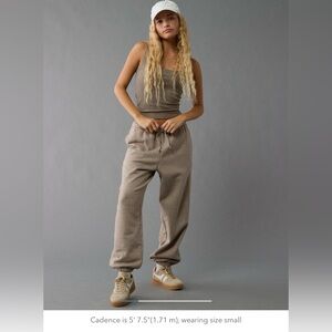 🤎 Women's AE Luxe Sweatpants / Joggers